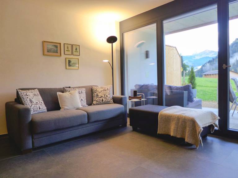 Apartment with yard & terrace | Nature view — photo 3