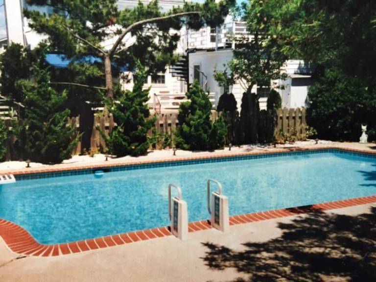 Longport, NJ Vacation Rentals from 90 HomeToGo