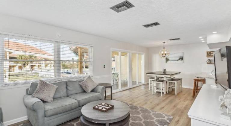 Vacation home with pool in Pensacola, FL