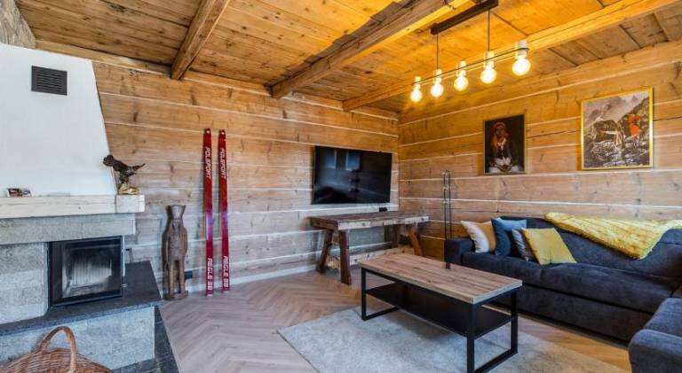 Lobrotno Gazdzina Bukowina Tatrzanska - goralska chalupa z jacuzzi — photo 3