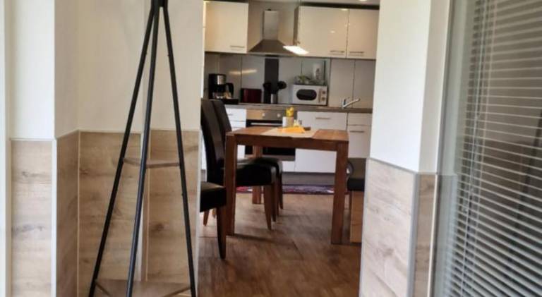 Apartment with patio & garden — photo 2