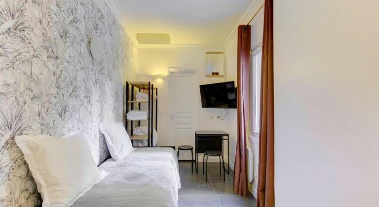 Holiday apartment | Near Moulin Rouge | Pet-friendly in Clichy