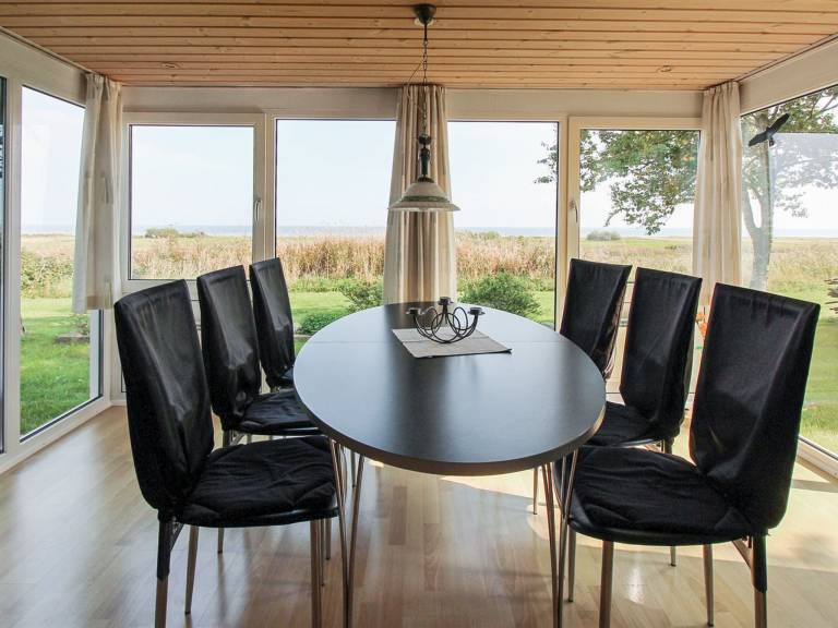 House with patio | Sea view — photo 2