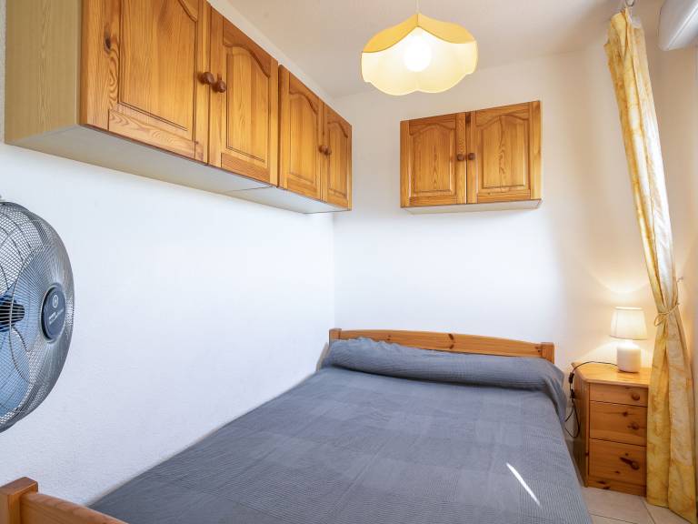 Holiday apartment with pool | Lake view — photo 3