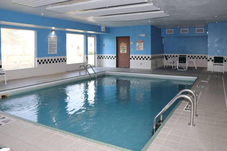 Quality Inn Evansville Eastland Area — photo 2