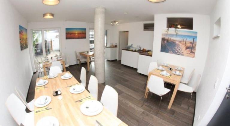 Wonderful serviced apartment with garden & patio | Pet-friendly — photo 2