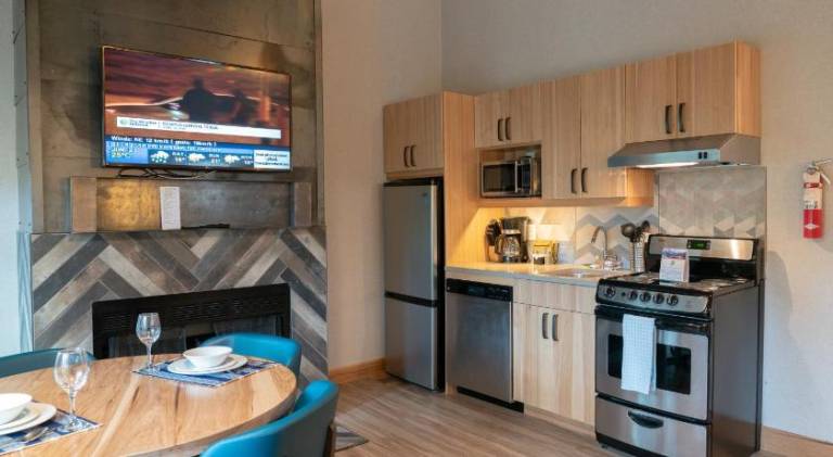 Lodge with grill, sauna & pool — photo 4