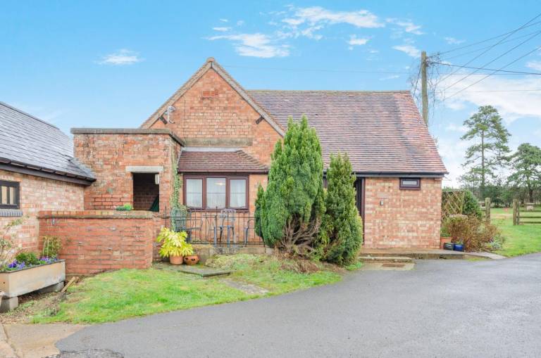 Cottage with 1 room for 2 persons in Warwick