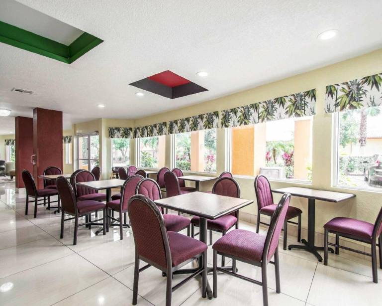 Quality Inn - Near Serenoa Golf Club — photo 3