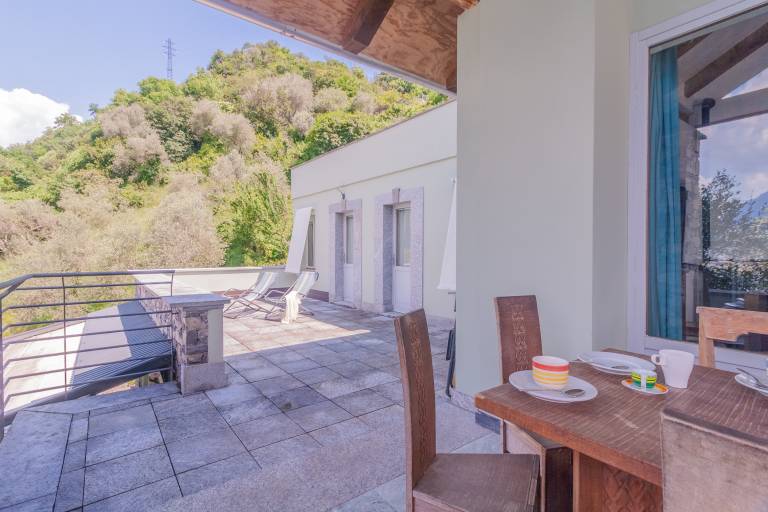 Vacation home with patio & BBQ | Pet-friendly — photo 5