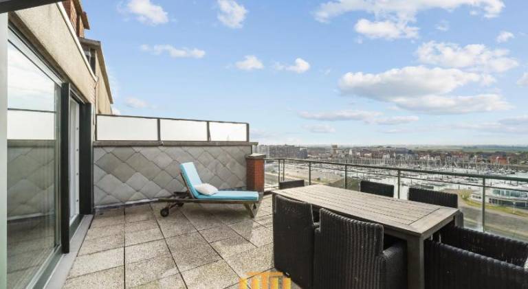 Rental apartment with terrace — photo 3