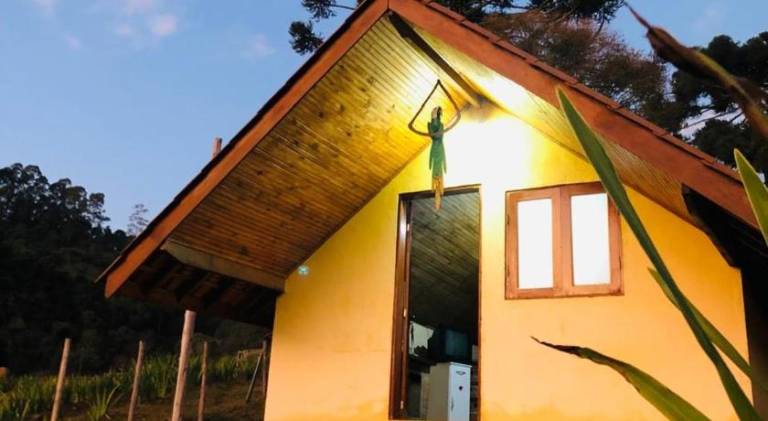 Pleasant lodge with terrace & garden | Dogs allowed in Camanducaia