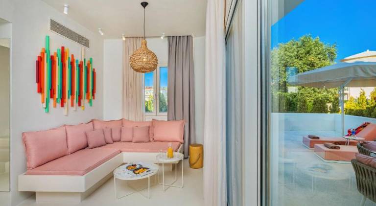 Cocoοns Suites & Villas Fourka — photo 4