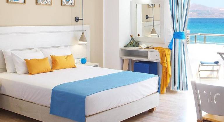 Lovely holiday apartment with yard, terrace & pool | Next to the beach | Good for workation | Pets allowed in Apokoronas