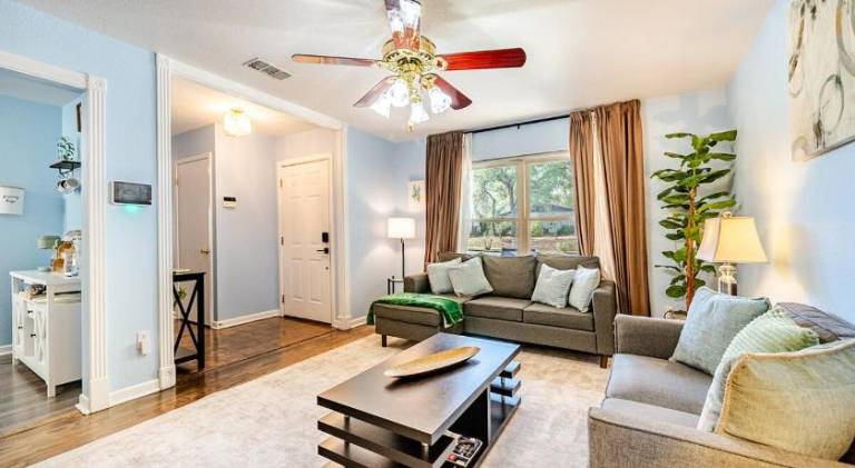 Quiet 3 BR Retreat with Gazebo & Work from Home Space l 5 min medical center in San Antonio, TX