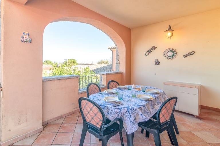 Rental apartment with terrace & barbecue | Mountain view in San Teodoro