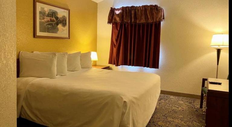 Rodeway Inn Salina North — photo 2