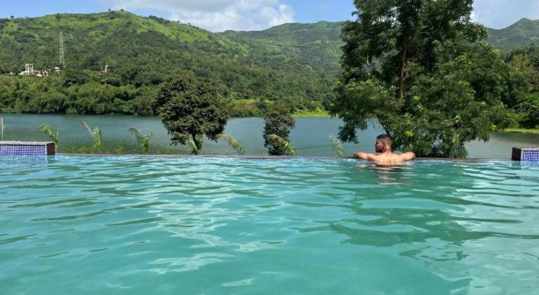 VRISA Mountain Retreat