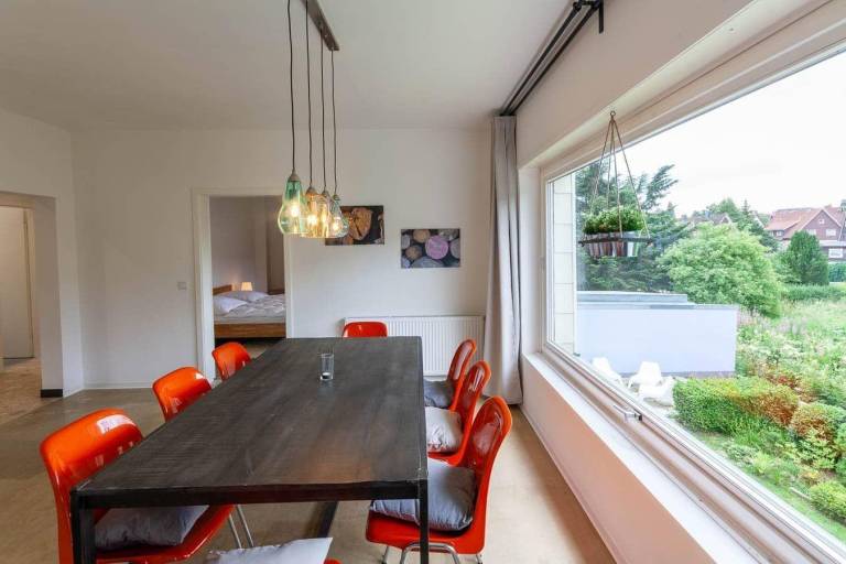 Apartment with garden & terrace — photo 2