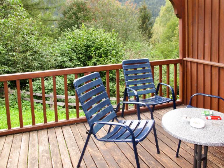 Family-oriented rental apartment with yard & terrace | Pets allowed — photo 2
