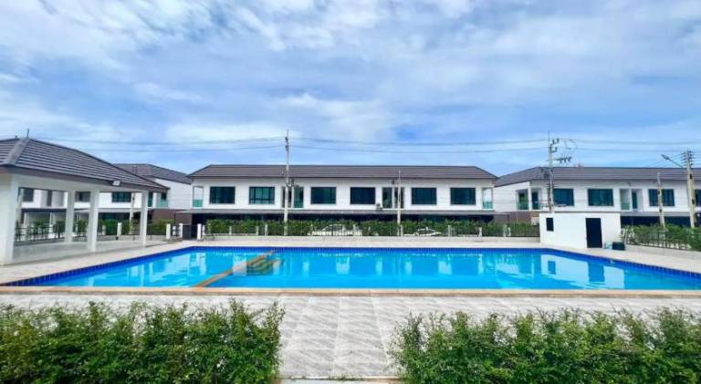 Pleasant apartment with pool | Dogs allowed — photo 3