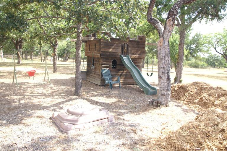 Lodge Lake Buchanan