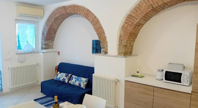 Holiday apartment with 2 rooms for 5 persons in Levanto