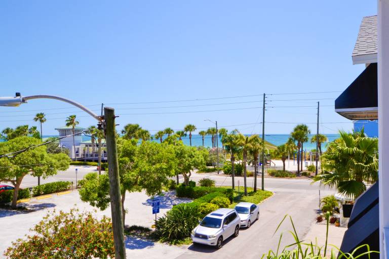 Sunset Beach House — photo 4