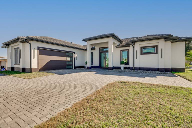 Luxe Outdoor Space! Pet-Friendly Cape Coral Home — photo 3
