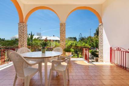 Villa with yard & barbecue — photo 2