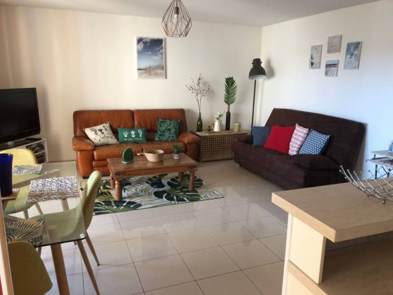 Holiday apartment with terrace — photo 2