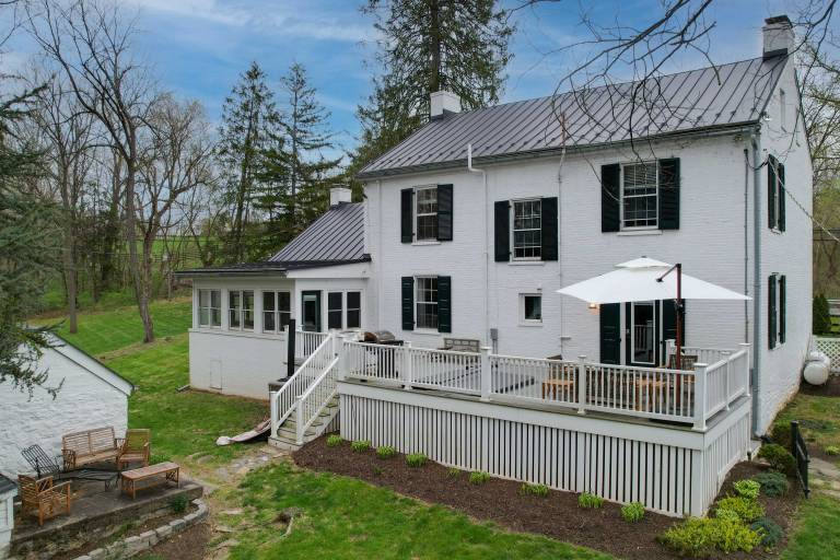 Historic Waterfront Retreat w Grill in Hagerstown