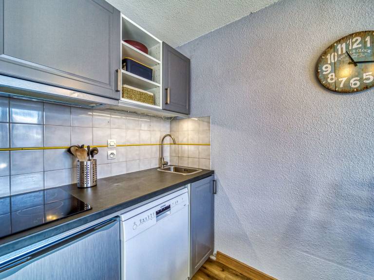 Apartment | Mountain view | Ski nearby | Pets are welcome — photo 2