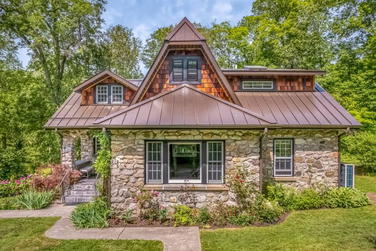 House  Ellenville