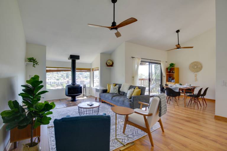 Pet Friendly La Mesa Townhome 15 Mi to San Diego