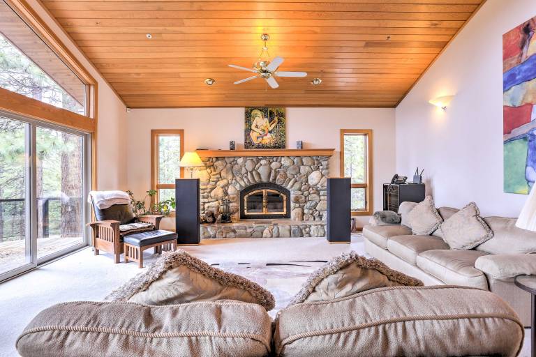 Mtn & Lake Views: Incline Village Ski Chalet — photo 2