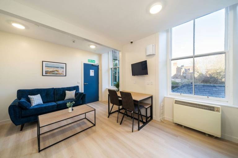 Apartment Montrose