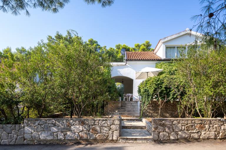 Two bedroom apartment near beach Mudri Dolac, Hvar (A-582-b) in Hvar