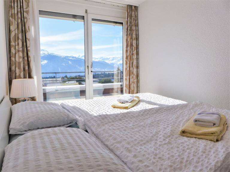 Holiday apartment with sauna & heated pool | Mountain view — photo 3
