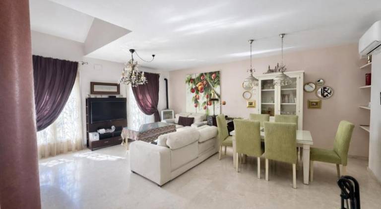 House with 4 rooms for 8 persons in Córdoba