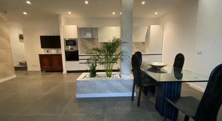 House with 1 room for 4 persons in Moneglia