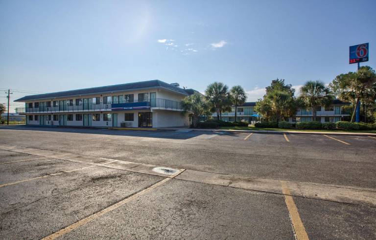 Motel 6 Valdosta, GA - University in Valdosta, GA