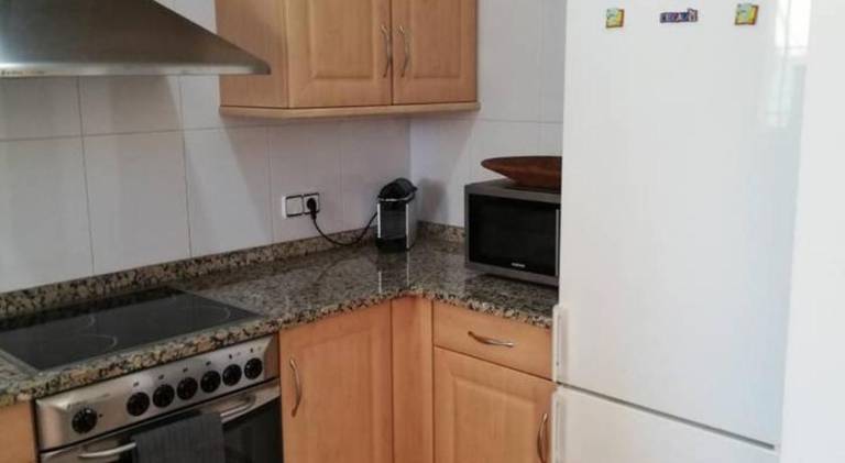 Fully equipped ample vacation home with barbecue, terrace & yard | Dogs allowed — photo 5