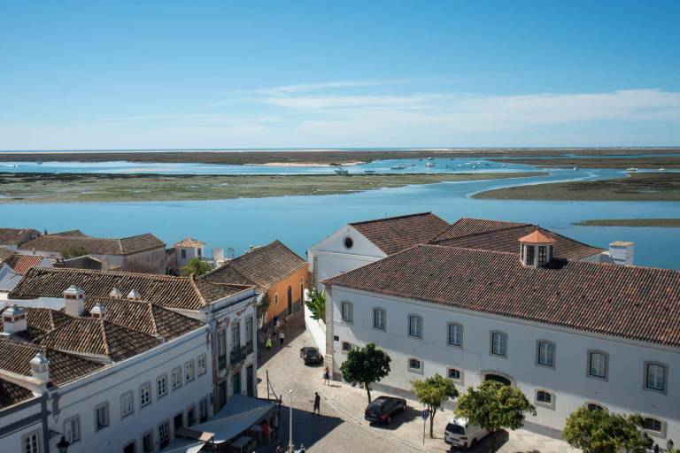Villa  Santa Bárbara de Nexe