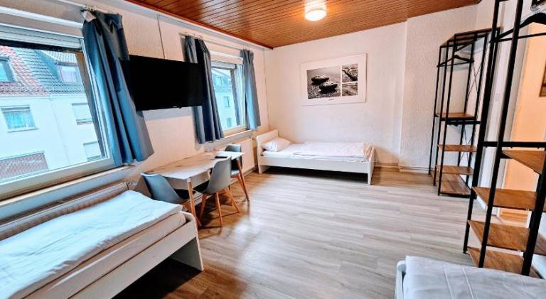 Monteurhaus mit zwei Wohnungen in Bremen-Mitte, Parkplatz & WLAN in Bremen
