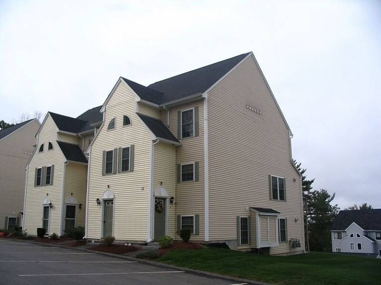 Condo Laconia