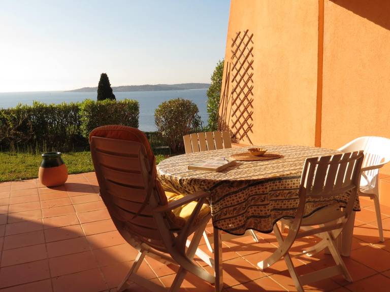 Fully equipped apartment with pool & garden | Pet-friendly — photo 2