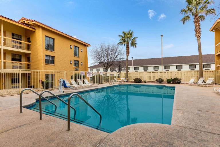 La Quinta Inn by Wyndham El Paso West — photo 5