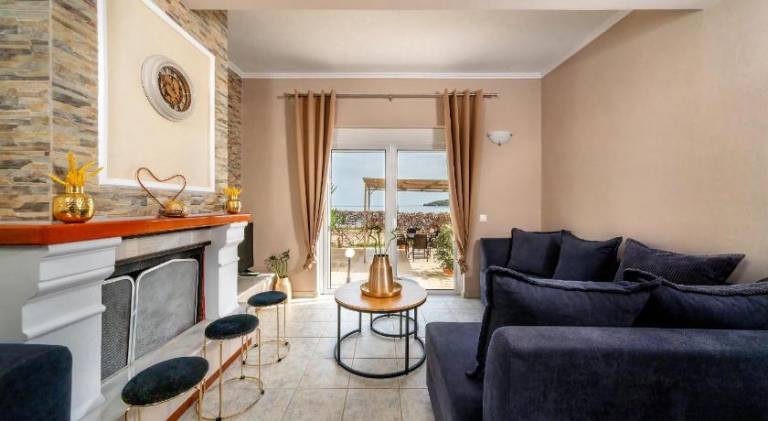 House On The Beach In Kera - BY APOKORONAS VILLAS — photo 2