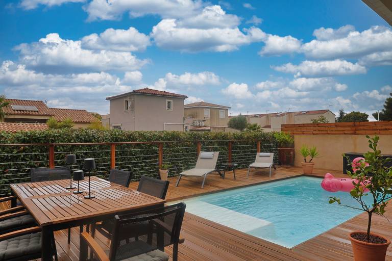 Fully equipped charming house with garden, private pool & barbeque | Pets are welcome — photo 4